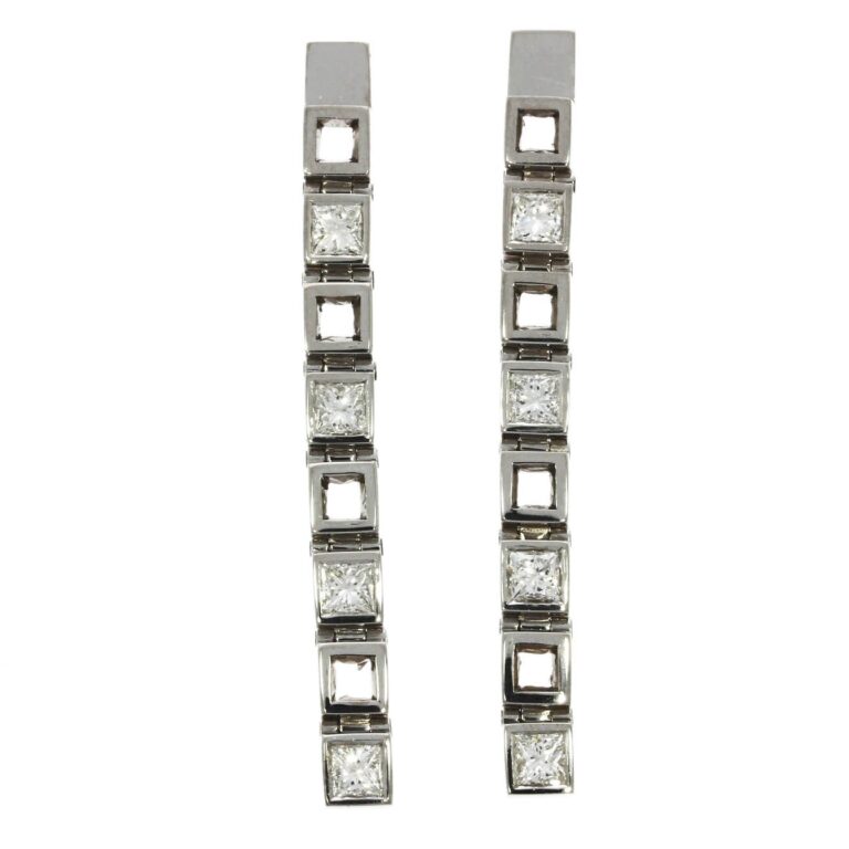 Link Earrings - 18ct white gold