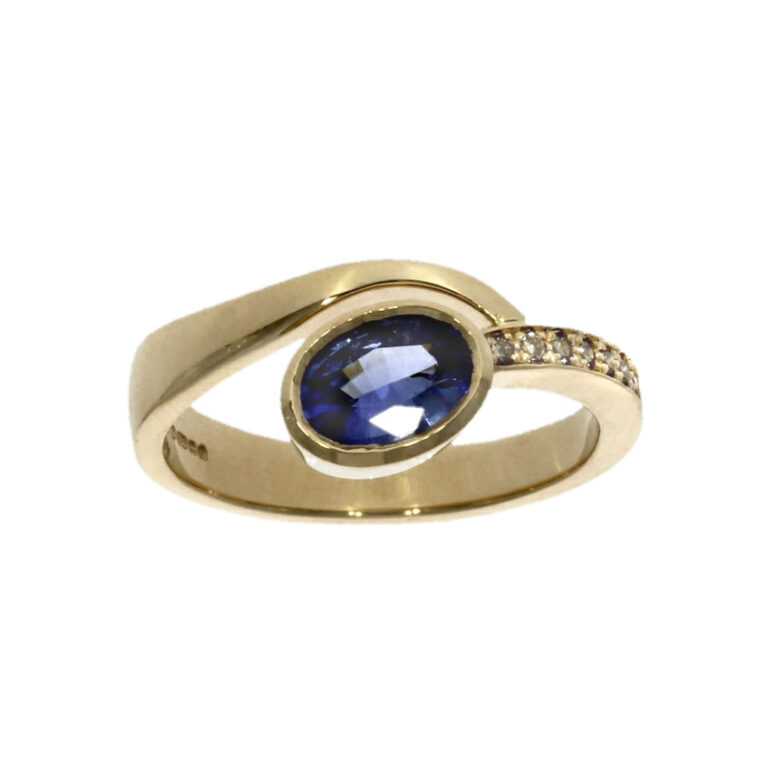 Handmade in 18ct rose gold