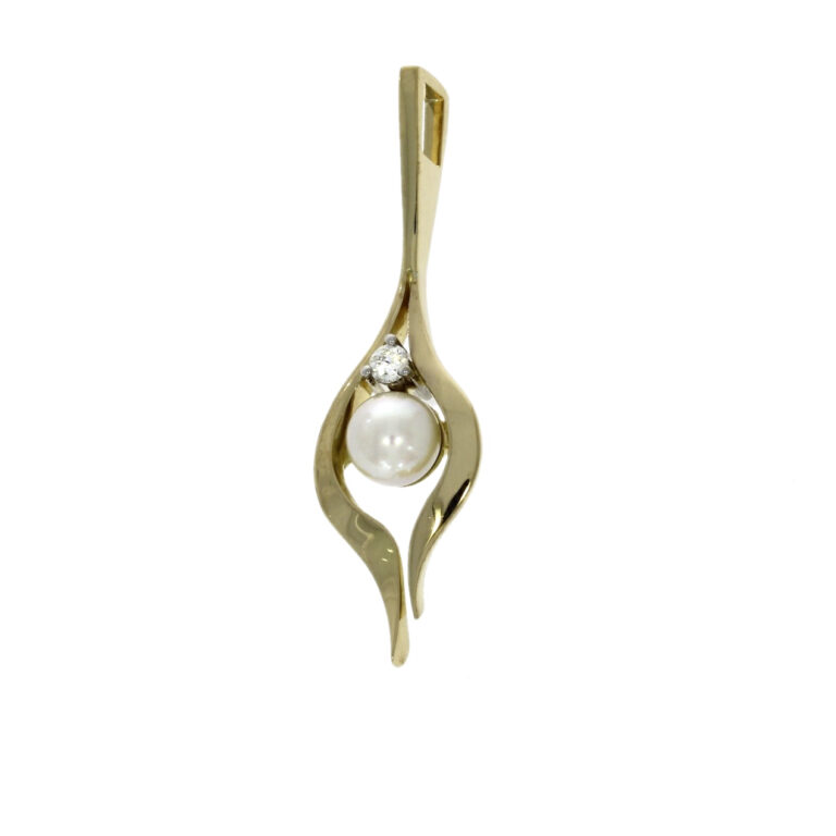 Handmade in 9ct yellow gold