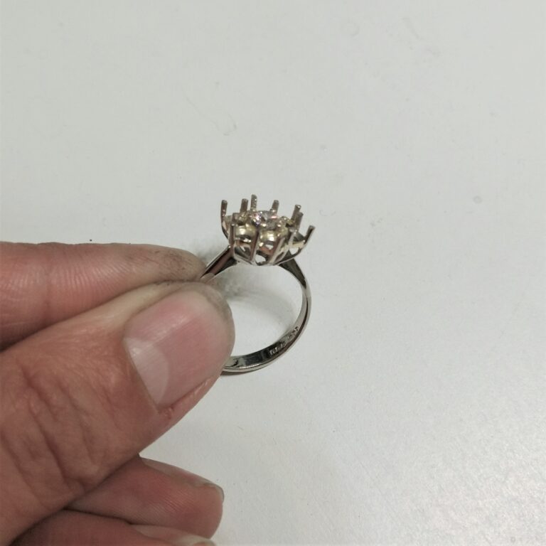 Retipped Ring - 18ct white